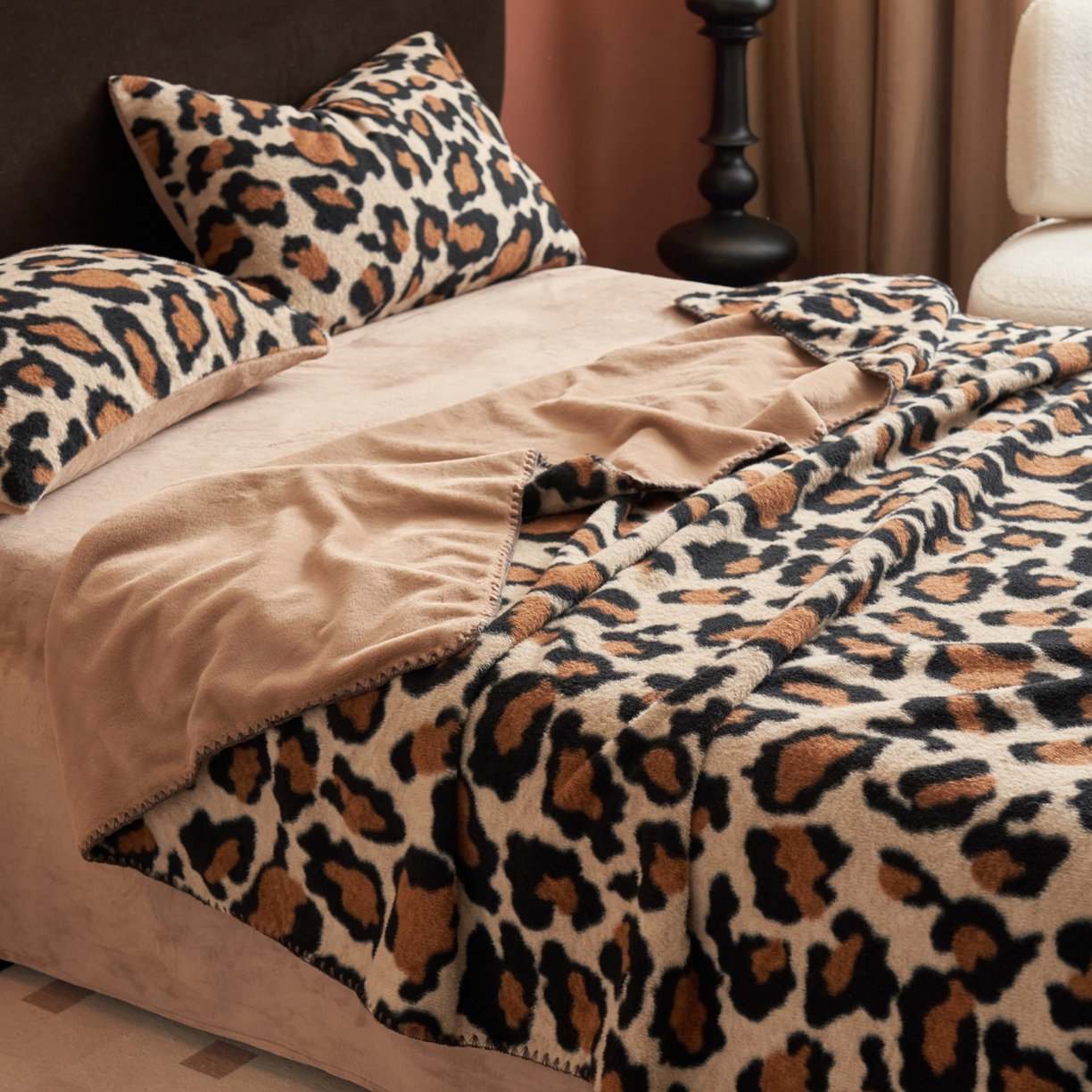 91家纺网 家纺一手货源 找家纺 晨曦家纺 2025新款仿生羊毛绒毛毯沙发盖毯办公室午睡毯四季毯 豹影织眠