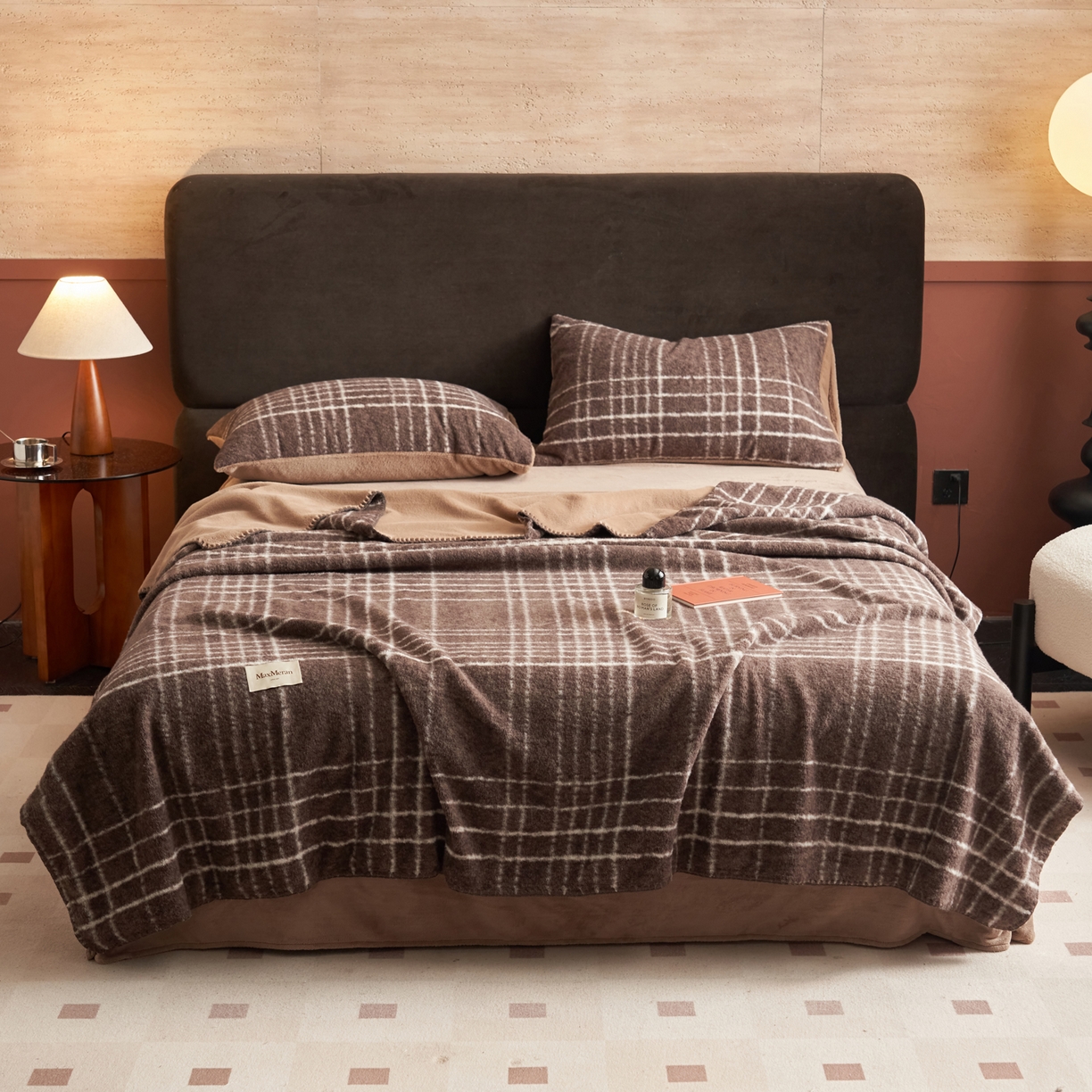 91家纺网 家纺一手货源 找家纺 晨曦家纺 2025新款仿生羊毛绒毛毯沙发盖毯办公室午睡毯四季毯 深棕格序