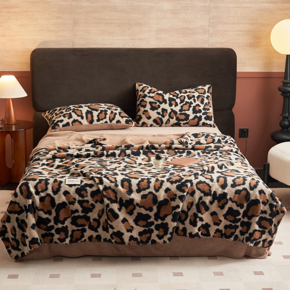 91家纺网 家纺一手货源 找家纺 晨曦家纺 2025新款仿生羊毛绒毛毯沙发盖毯办公室午睡毯四季毯 豹影织眠