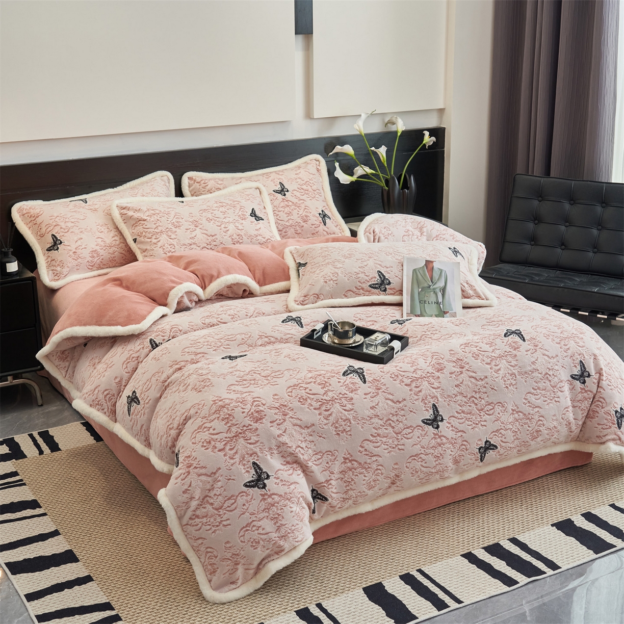 91家纺网 家纺一手货源 找家纺 金鹰 2025新款烂花兔毛包边四件套牛奶绒四件套提花套件 蝴蝶梦