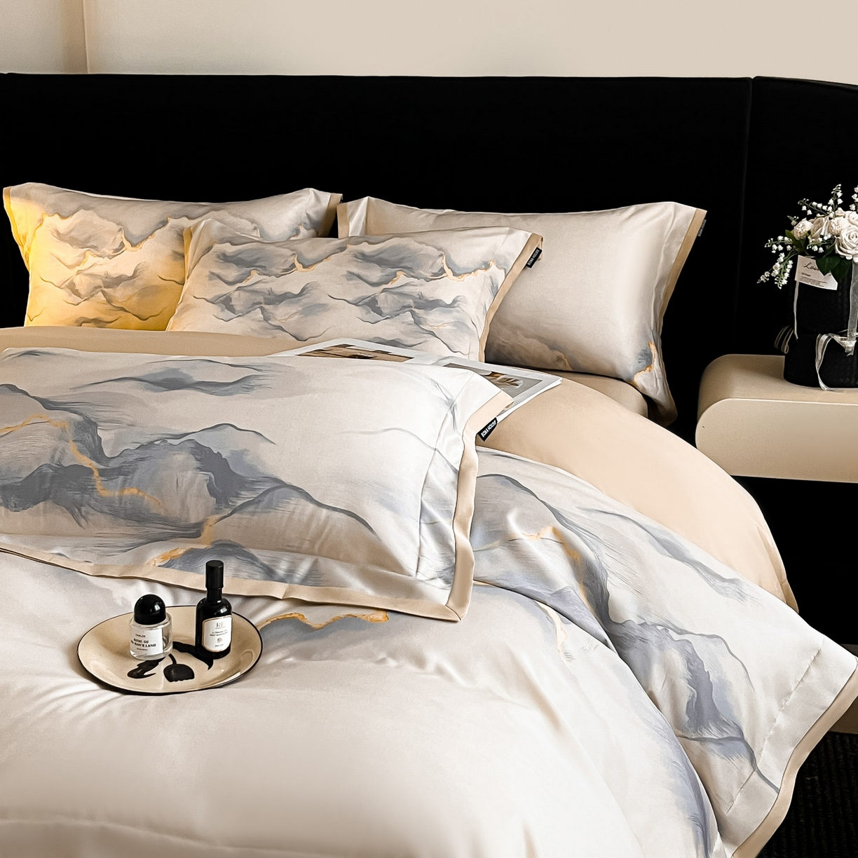 91家纺网 家纺一手货源 找家纺 博纳家纺 2025新款亲肤棉数码印花拼角四件套 海市蜃楼