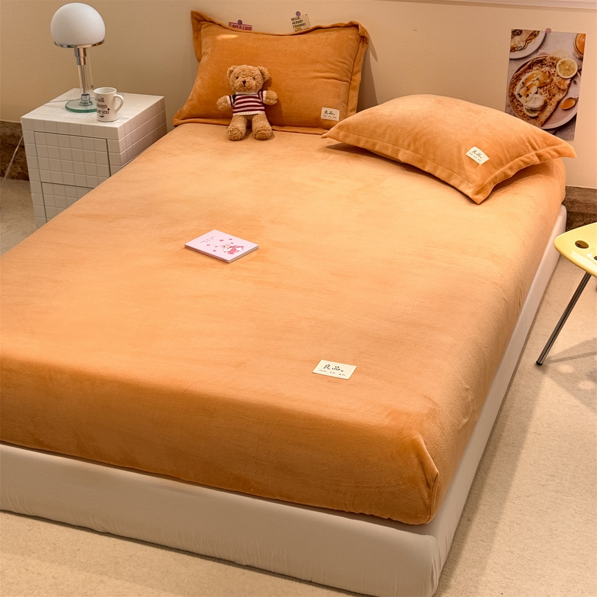 91家纺网 家纺一手货源 找家纺 857家居 2025新款高克重牛奶绒床单床笠系列 良品-爱马橙