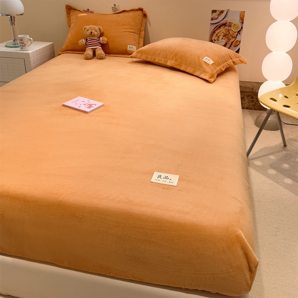 91家纺网 家纺一手货源 找家纺 857家居 2025新款高克重牛奶绒床单床笠系列 良品-爱马橙