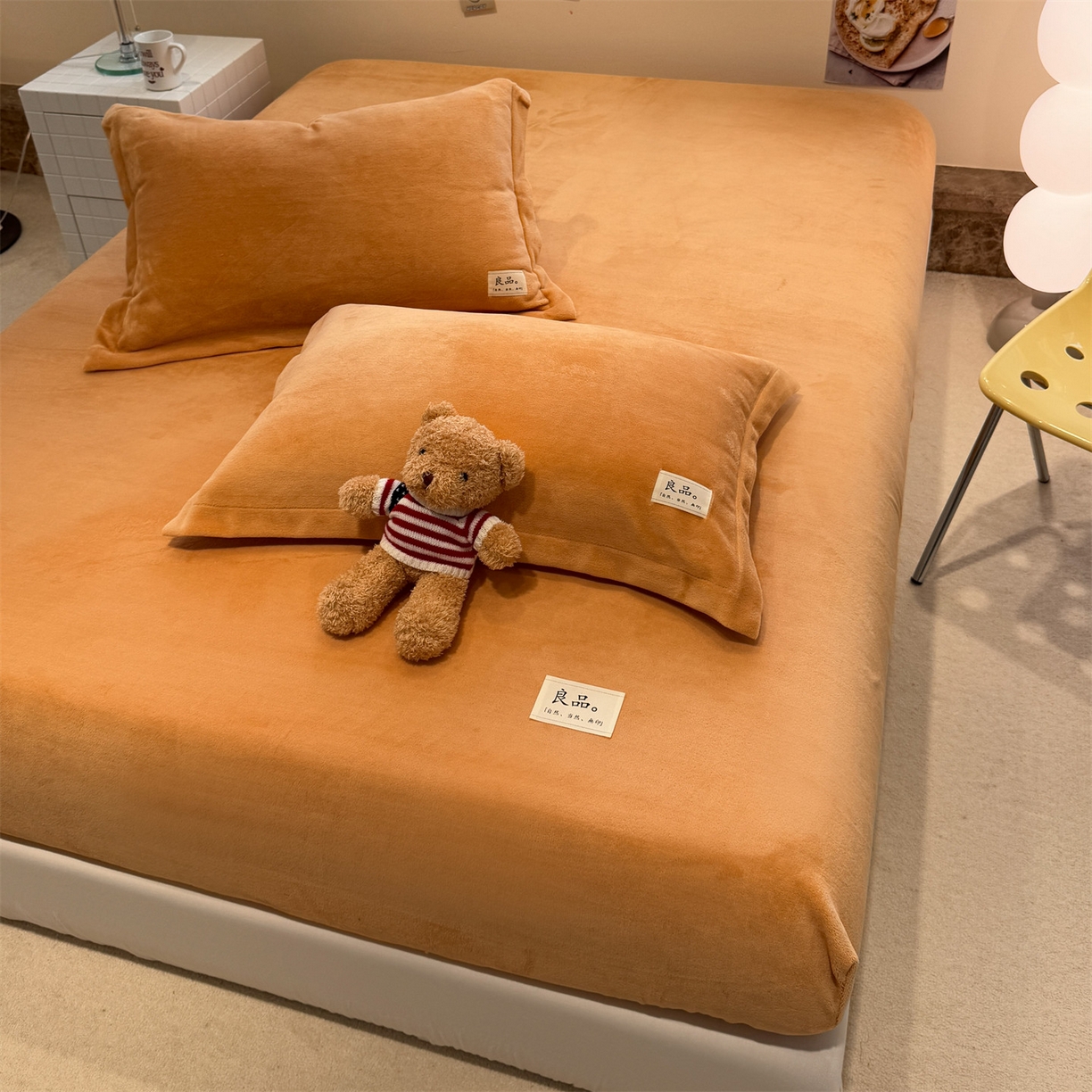 91家纺网 家纺一手货源 找家纺 857家居 2025新款高克重牛奶绒床单床笠系列 良品-爱马橙