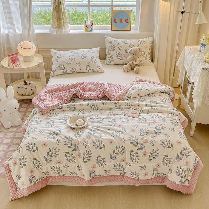 91家纺网 家纺一手货源 找家纺 梦依依 2025新款全棉豆豆绒大豆被冬被春秋被儿童豆豆被（风格一） 轻纱漫舞