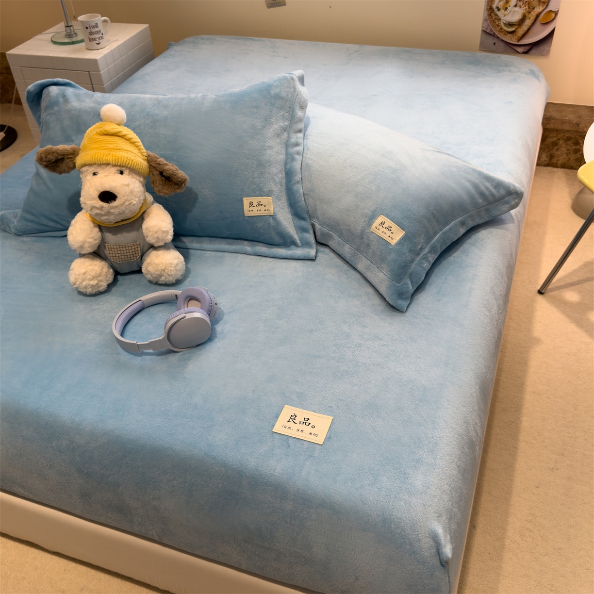 91家纺网 家纺一手货源 找家纺 857家居 2025新款高克重牛奶绒床单床笠系列 良品-宝石蓝