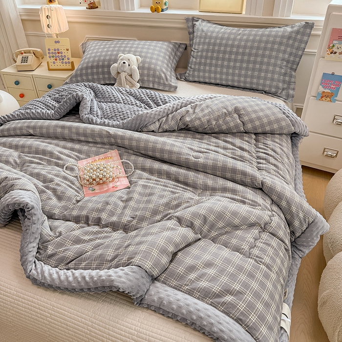 91家纺网 家纺一手货源 找家纺 梦依依 2025新款全棉豆豆绒大豆被冬被春秋被儿童豆豆被（风格一） 听风-灰