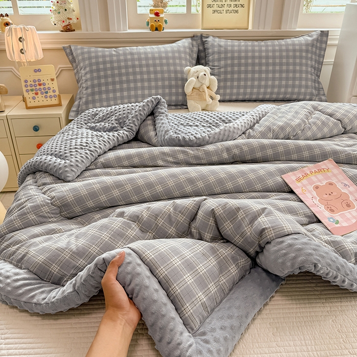 91家纺网 家纺一手货源 找家纺 梦依依 2025新款全棉豆豆绒大豆被冬被春秋被儿童豆豆被（风格一） 听风-灰
