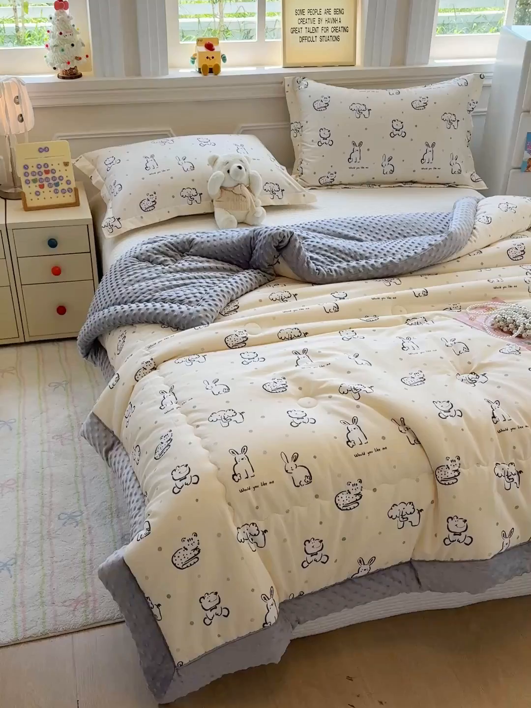 91家纺网 家纺一手货源 找家纺 梦依依 2025新款全棉豆豆绒大豆被冬被春秋被儿童豆豆被（风格一） 涂鸦乐园