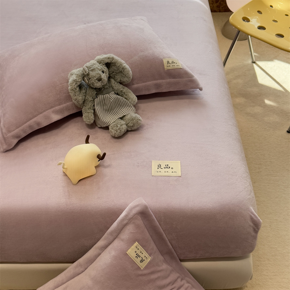 91家纺网 家纺一手货源 找家纺 857家居 2025新款高克重牛奶绒床单床笠系列 良品-丁香紫