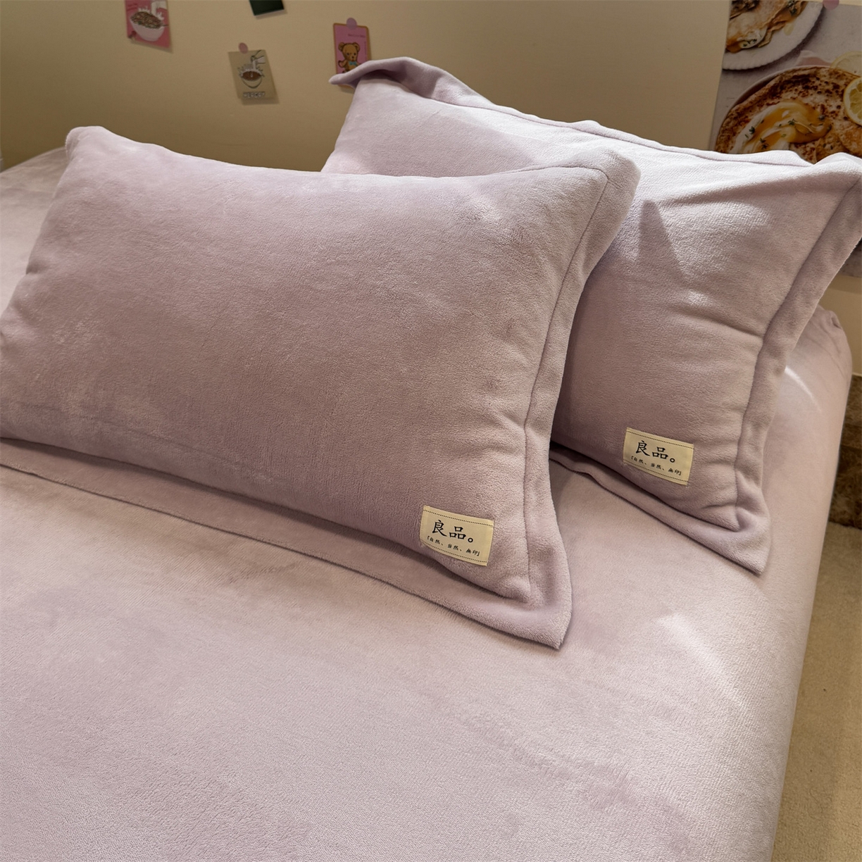 91家纺网 家纺一手货源 找家纺 857家居 2025新款高克重牛奶绒床单床笠系列 良品-丁香紫