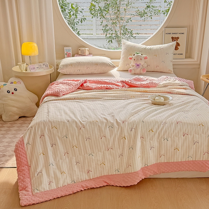 91家纺网 家纺一手货源 找家纺 梦依依 2025新款全棉豆豆绒大豆被冬被春秋被儿童豆豆被（风格一） 五彩蝶