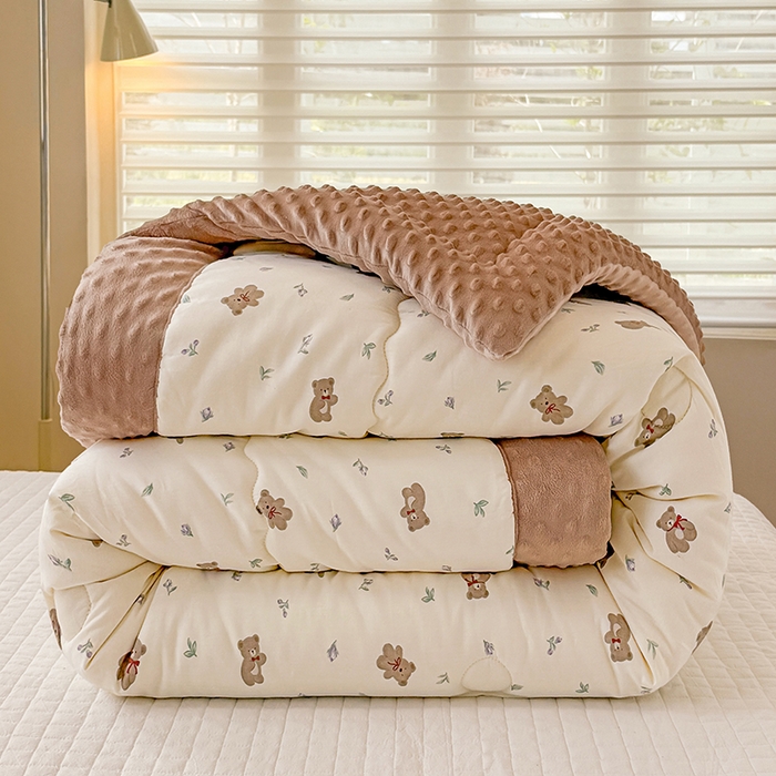 91家纺网 家纺一手货源 找家纺 梦依依 2025新款全棉豆豆绒大豆被冬被春秋被儿童豆豆被（风格一） 小呆熊