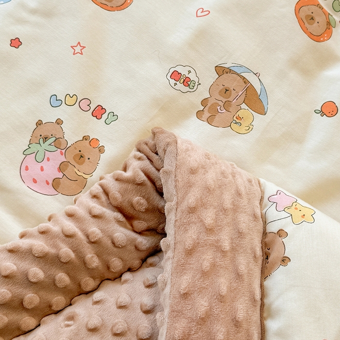91家纺网 家纺一手货源 找家纺 梦依依 2025新款全棉豆豆绒大豆被冬被春秋被儿童豆豆被（风格一） 熊猫卡皮