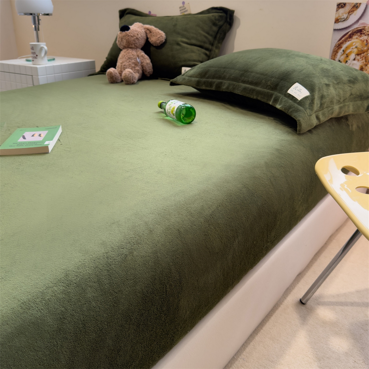 91家纺网 家纺一手货源 找家纺 857家居 2025新款高克重牛奶绒床单床笠系列 良品-橄榄绿