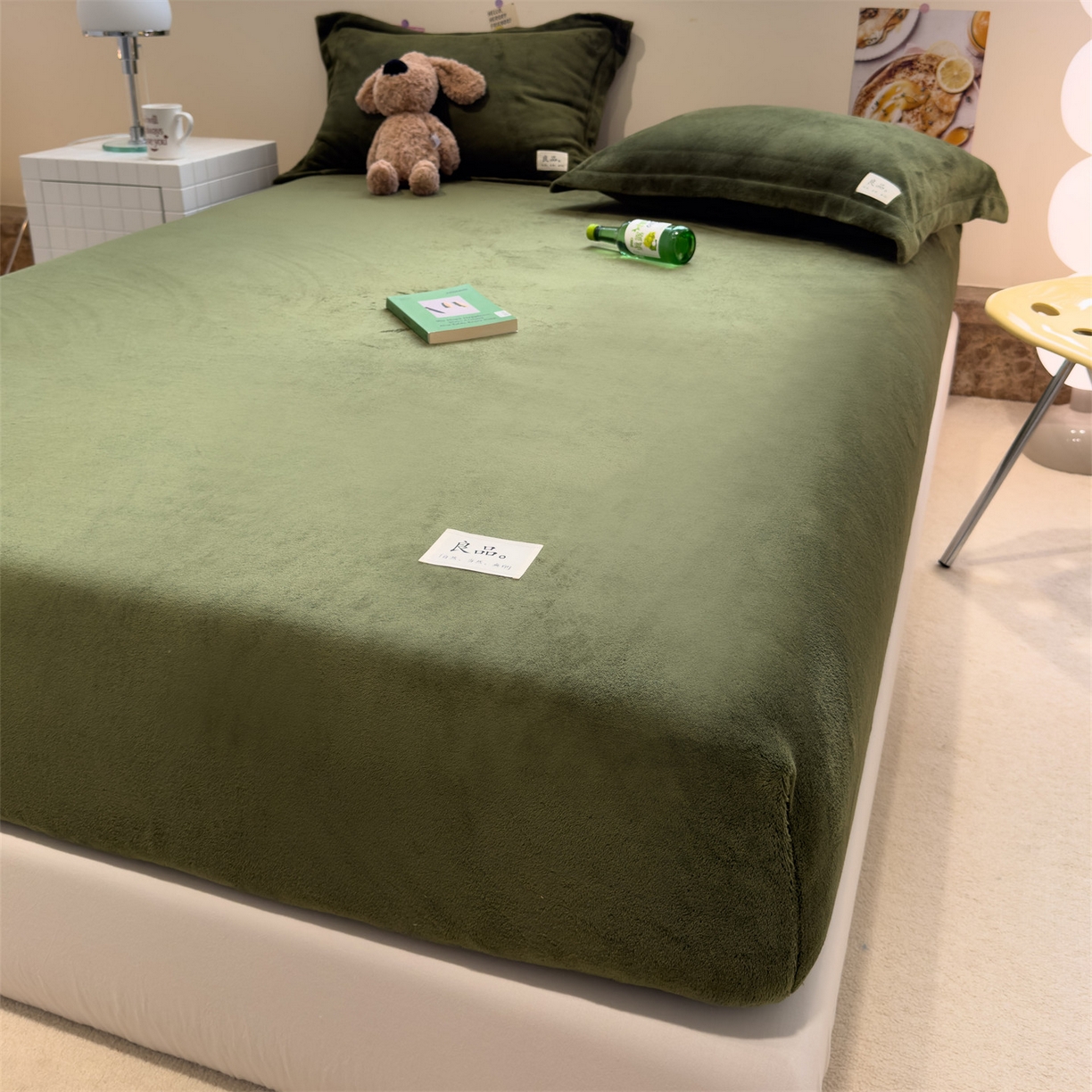 91家纺网 家纺一手货源 找家纺 857家居 2025新款高克重牛奶绒床单床笠系列 良品-橄榄绿