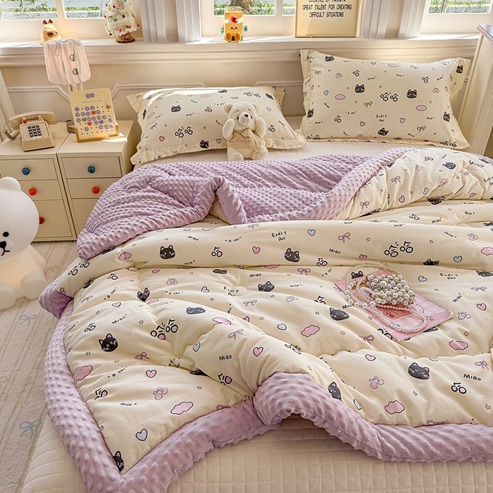 91家纺网 家纺一手货源 找家纺 梦依依 2025新款全棉豆豆绒大豆被冬被春秋被儿童豆豆被（风格一） 樱桃猫