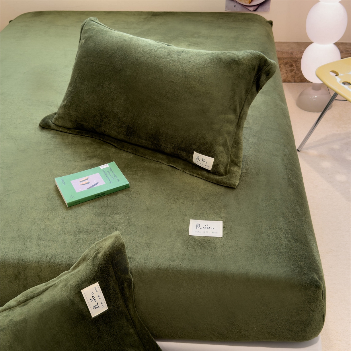 91家纺网 家纺一手货源 找家纺 857家居 2025新款高克重牛奶绒床单床笠系列 良品-橄榄绿