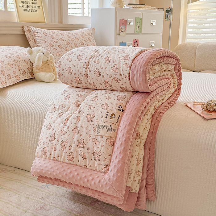 91家纺网 家纺一手货源 找家纺 梦依依 2025新款全棉豆豆绒大豆被冬被春秋被儿童豆豆被（风格一） 月光集