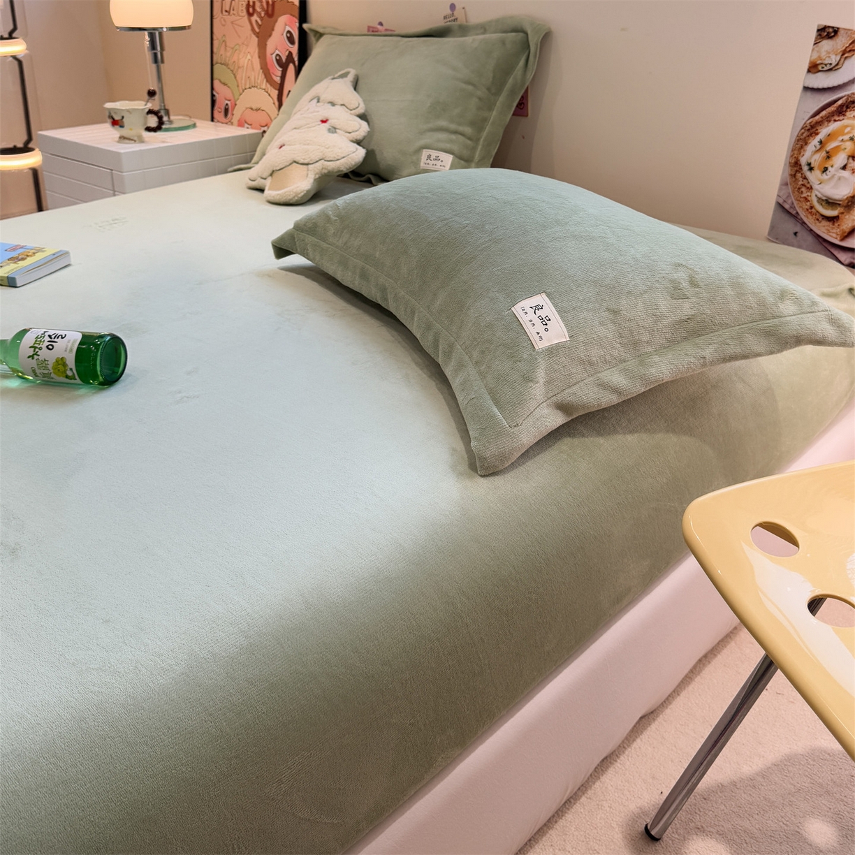 91家纺网 家纺一手货源 找家纺 857家居 2025新款高克重牛奶绒床单床笠系列 良品-墨绿