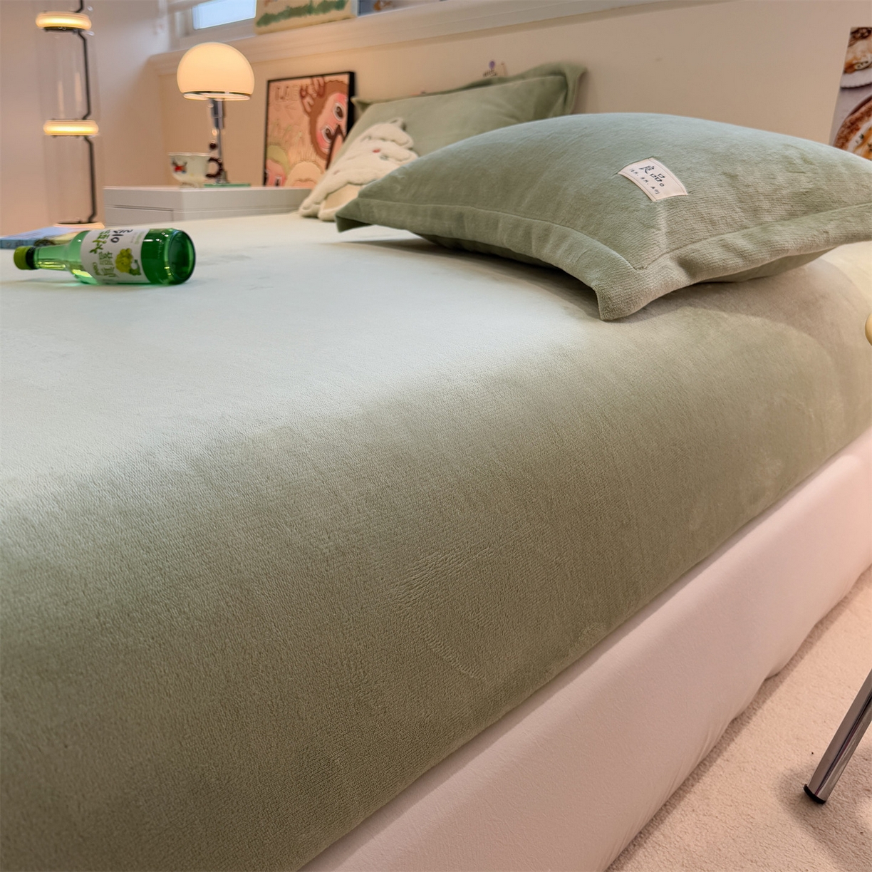 91家纺网 家纺一手货源 找家纺 857家居 2025新款高克重牛奶绒床单床笠系列 良品-墨绿