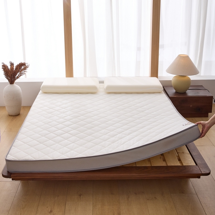 91家纺网 家纺一手货源 找家纺 优承佳生活馆（床垫） 2025新款磨毛大豆抗压棉立体床垫 磨毛大豆床垫-白+灰（小方格)