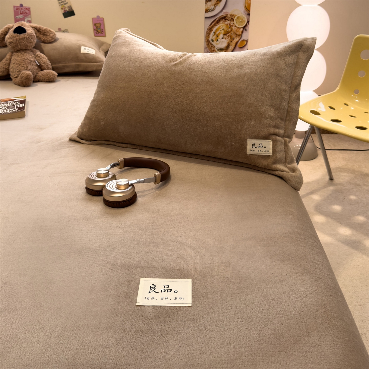 91家纺网 家纺一手货源 找家纺 857家居 2025新款高克重牛奶绒床单床笠系列 良品-奶咖