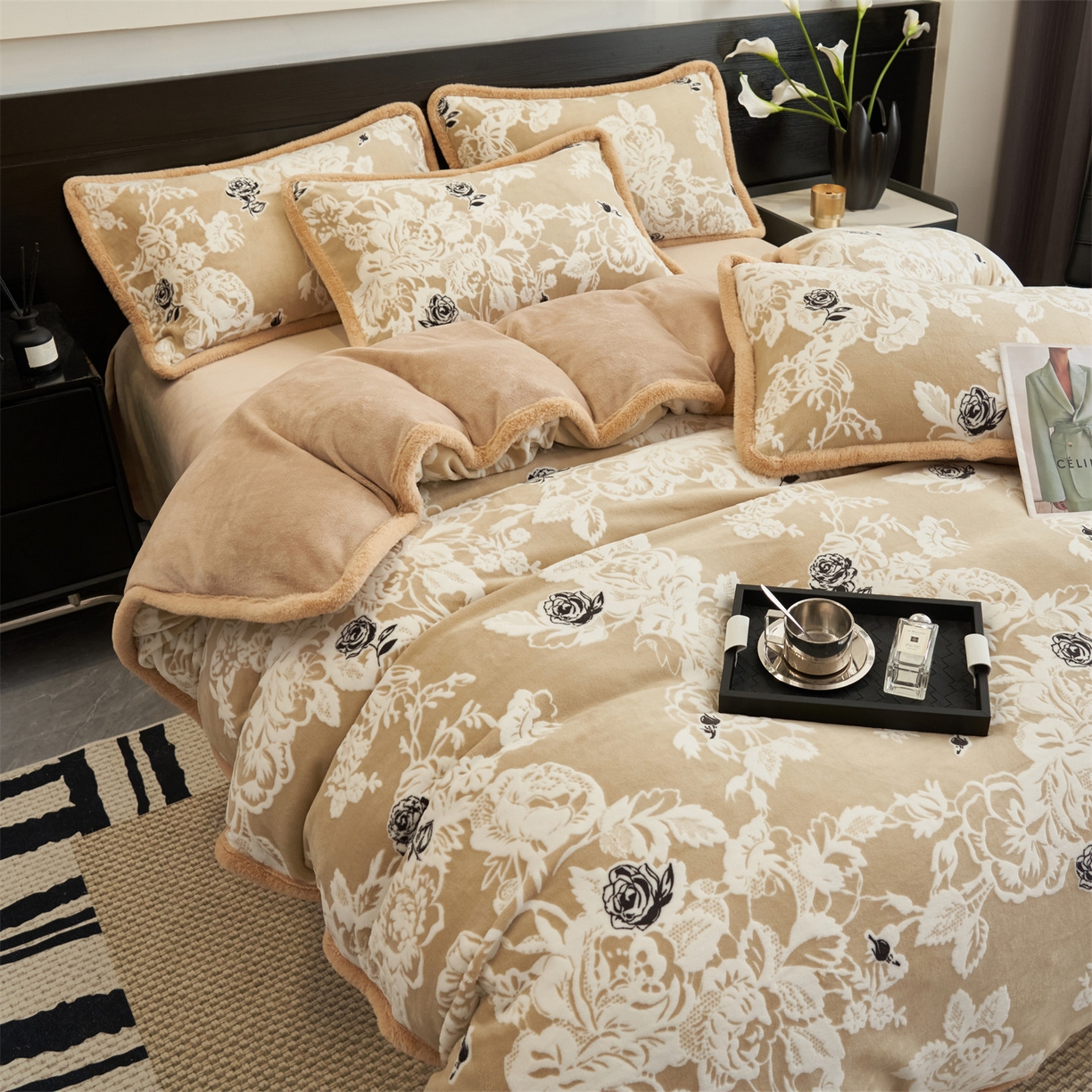 91家纺网 家纺一手货源 找家纺 金鹰 2025新款烂花兔毛包边四件套牛奶绒四件套提花套件 清晨玫瑰