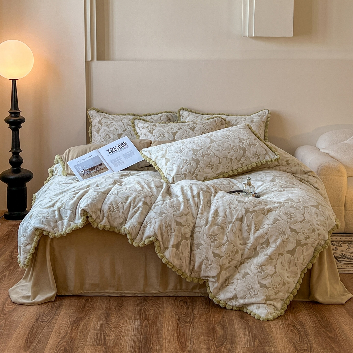 91家纺网 家纺一手货源 找家纺 春光里 2025新款立体雕花绒球球四件套 晨曦