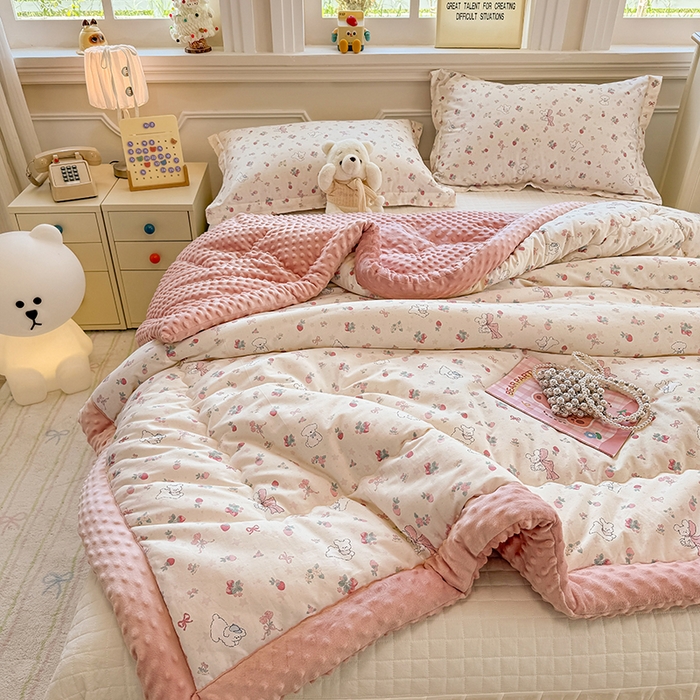 91家纺网 家纺一手货源 找家纺 梦依依 （加微信送买家秀）2025新款40支全棉豆豆被大豆被夏被冬秋被子被芯-风格二 草莓狗