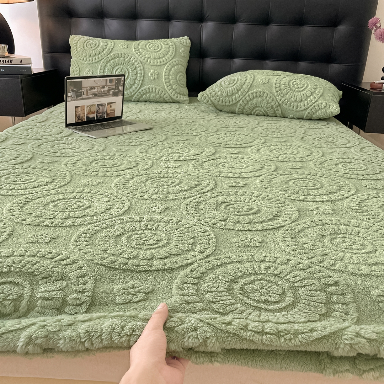 91家纺网 家纺一手货源 找家纺 乐家欣 2025新款A类塔芙绒舒棉绒床笠-花朵系列 花朵-桑绿