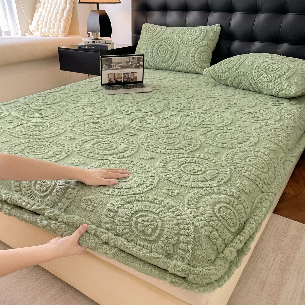 91家纺网 家纺一手货源 找家纺 乐家欣 2025新款A类塔芙绒舒棉绒床笠-花朵系列 花朵-桑绿