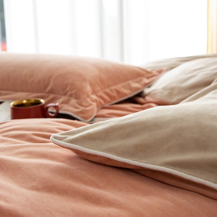 91家纺网 家纺一手货源 找家纺 （总）ONE TWO ONE 121 新品【婴儿绒四件套】2025毛毯被子四件套单件被套单件枕套珊瑚绒牛奶绒冬被法兰绒兔毛绒The one