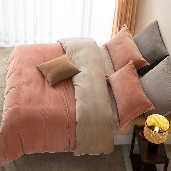 91家纺网 家纺一手货源 找家纺 （总）ONE TWO ONE 121 新品【婴儿绒四件套】2025毛毯被子四件套单件被套单件枕套珊瑚绒牛奶绒冬被法兰绒兔毛绒The one