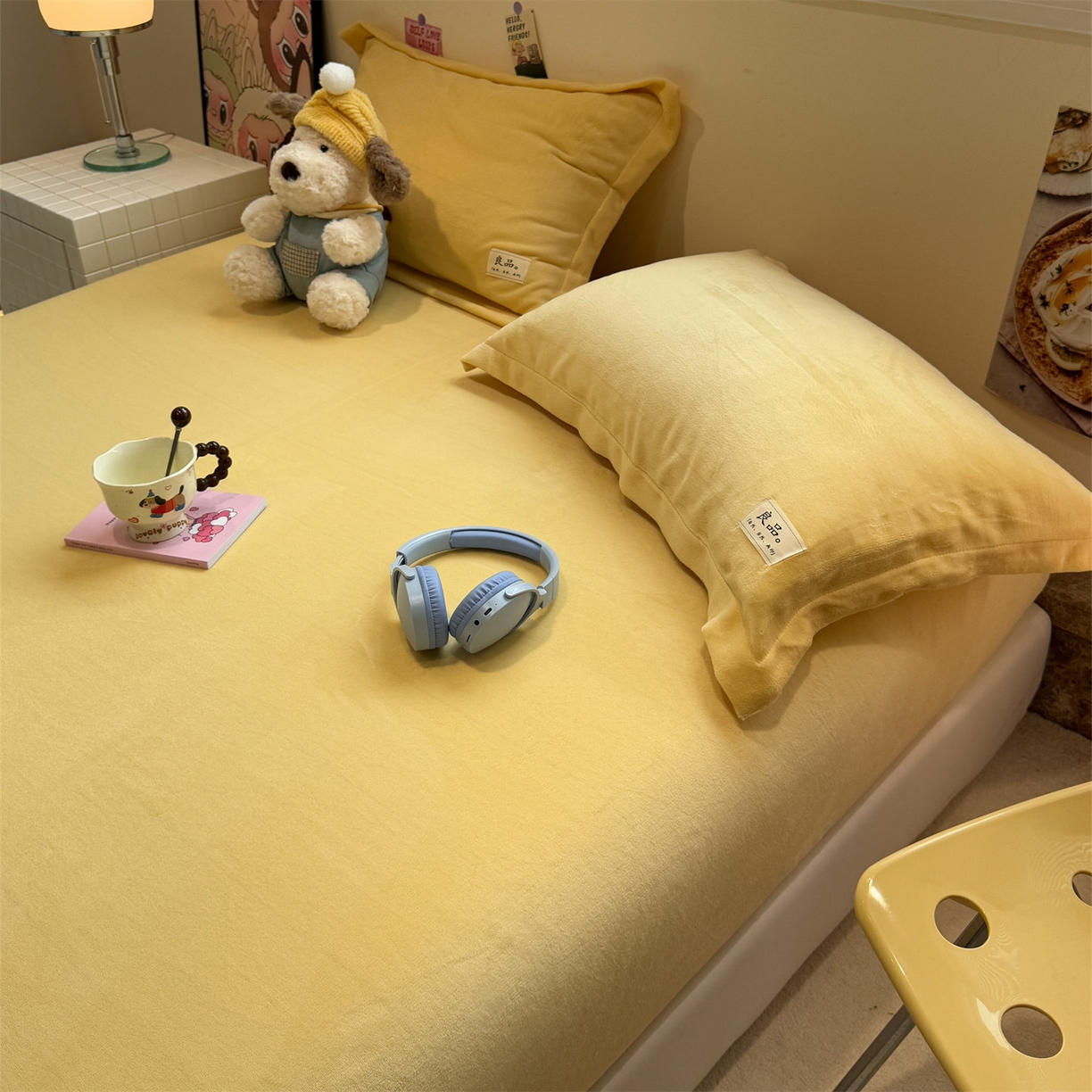 91家纺网 家纺一手货源 找家纺 857家居 2025新款高克重牛奶绒床单床笠系列 良品-日光黄