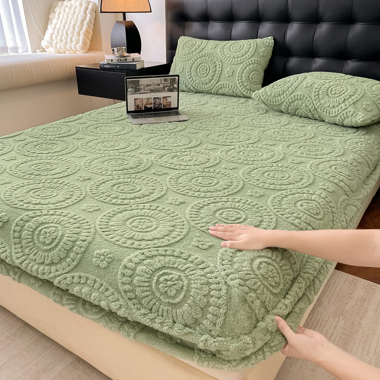 91家纺网 家纺一手货源 找家纺 乐家欣 2025新款A类塔芙绒舒棉绒床笠-花朵系列 花朵-桑绿