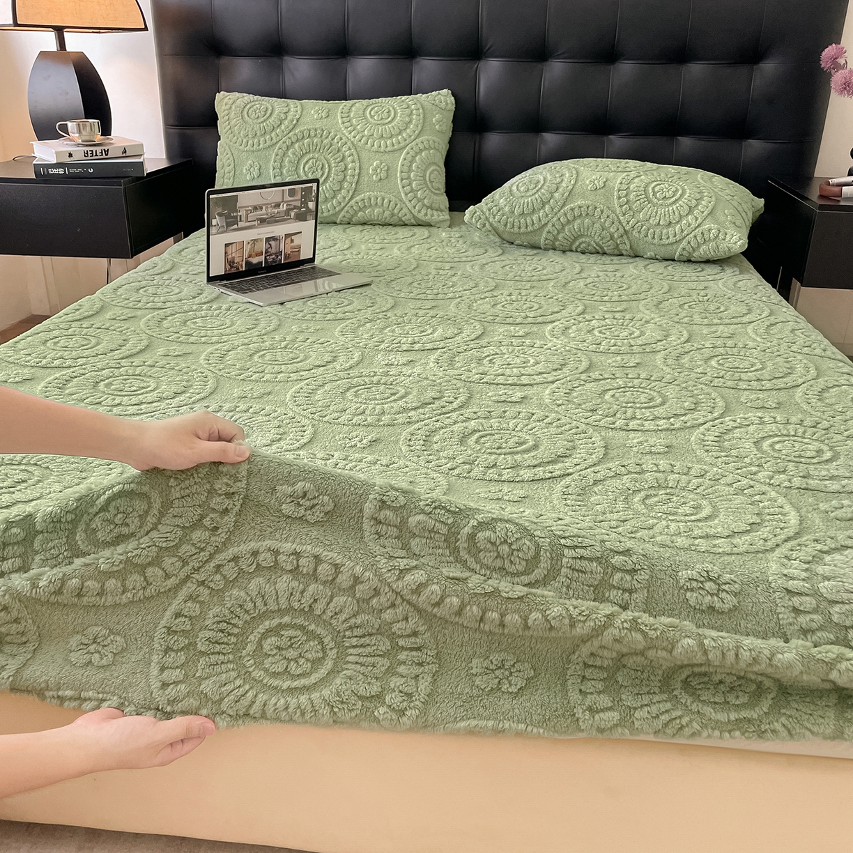 91家纺网 家纺一手货源 找家纺 乐家欣 2025新款A类塔芙绒舒棉绒床笠-花朵系列 花朵-桑绿