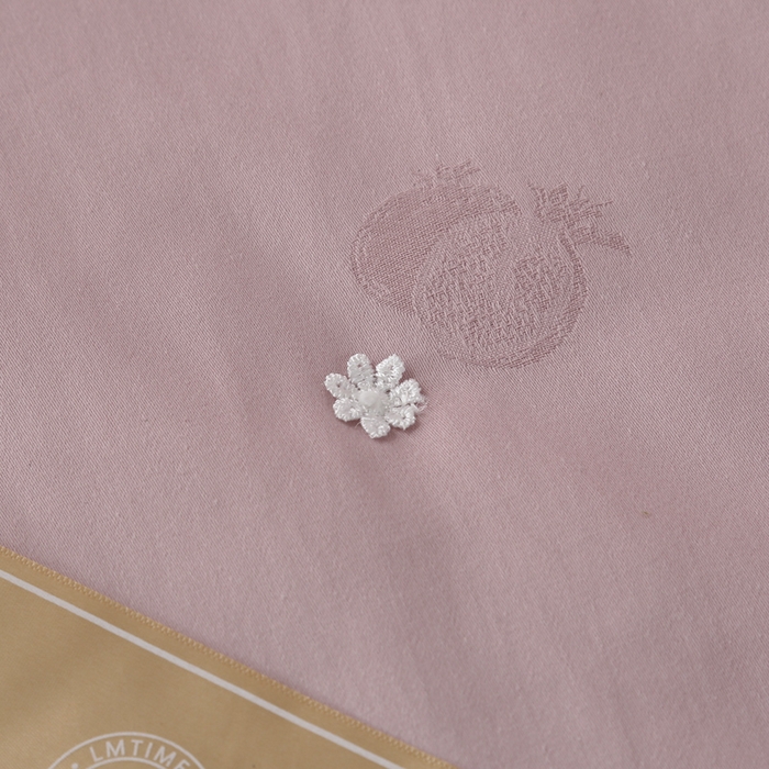 91家纺网 家纺一手货源 找家纺 越宏顺 2025新款龙凤款100%柞蚕丝纯棉手工蚕丝被保真 冰豆沙