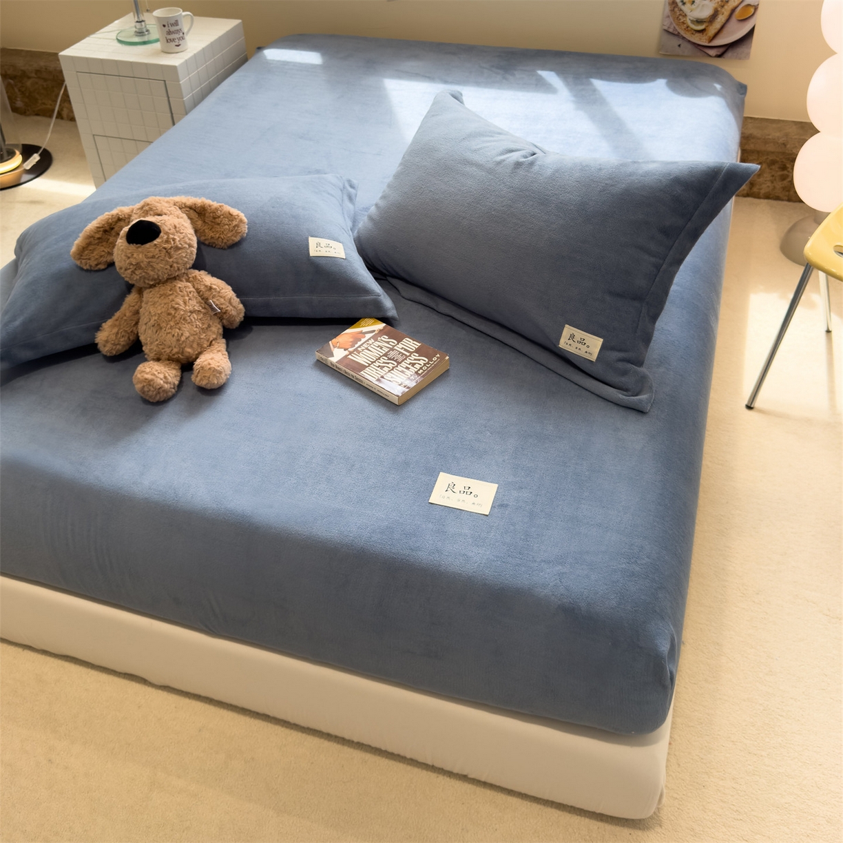 91家纺网 家纺一手货源 找家纺 857家居 2025新款高克重牛奶绒床单床笠系列 良品-深蓝