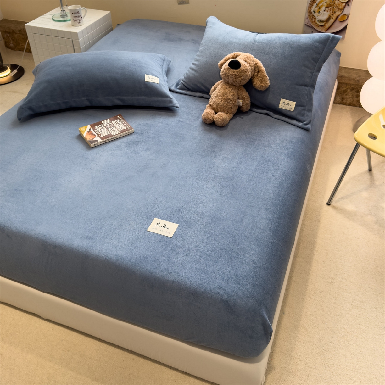 91家纺网 家纺一手货源 找家纺 857家居 2025新款高克重牛奶绒床单床笠系列 良品-深蓝