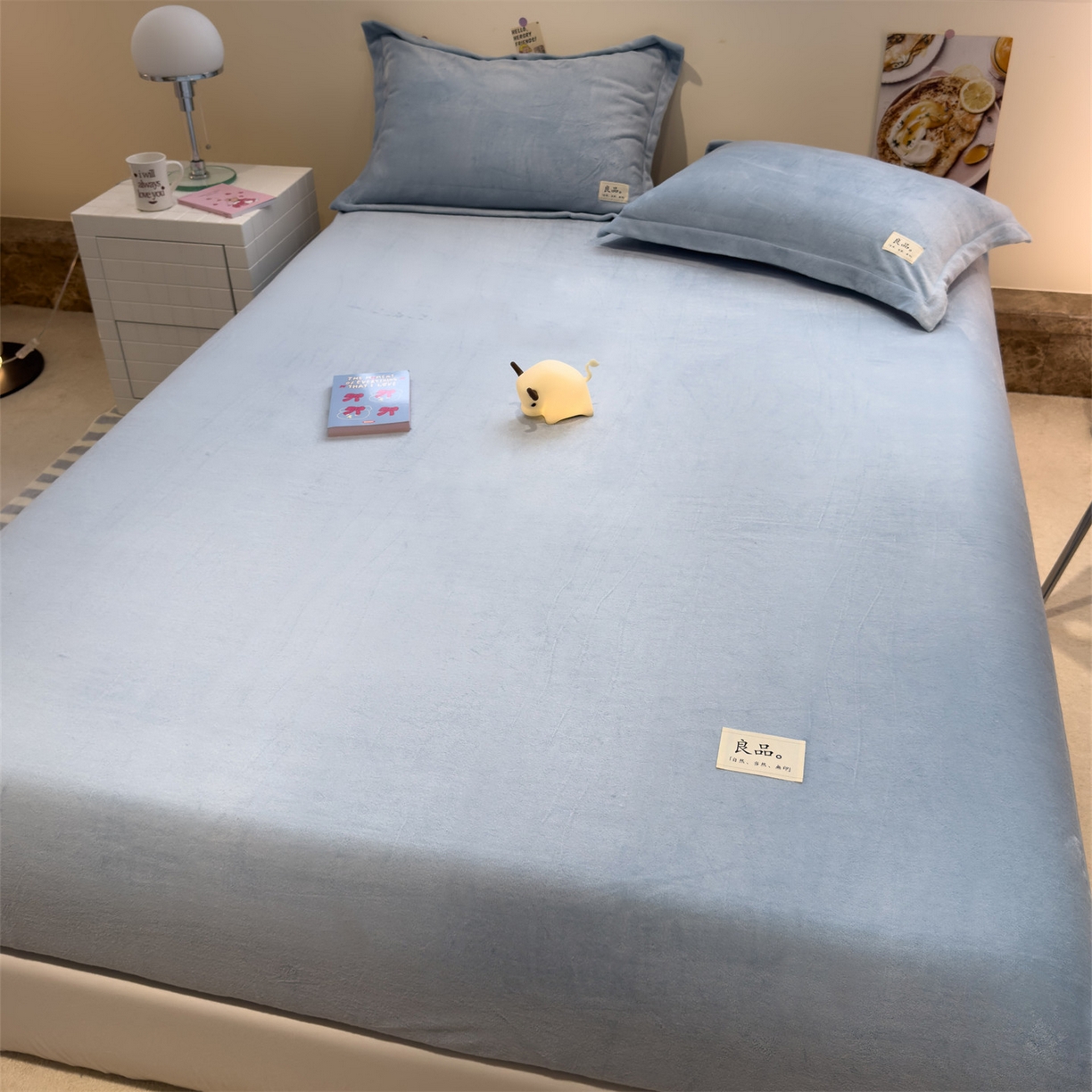 91家纺网 家纺一手货源 找家纺 857家居 2025新款高克重牛奶绒床单床笠系列 良品-水蓝