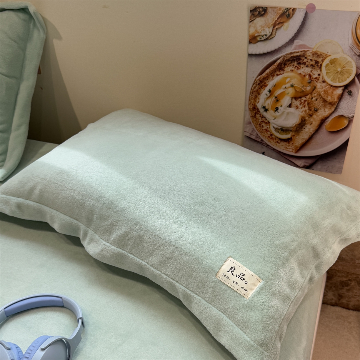 91家纺网 家纺一手货源 找家纺 857家居 2025新款高克重牛奶绒床单床笠系列 良品-水绿