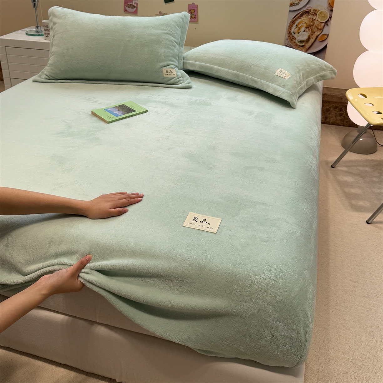 91家纺网 家纺一手货源 找家纺 857家居 2025新款高克重牛奶绒床单床笠系列 良品-水绿