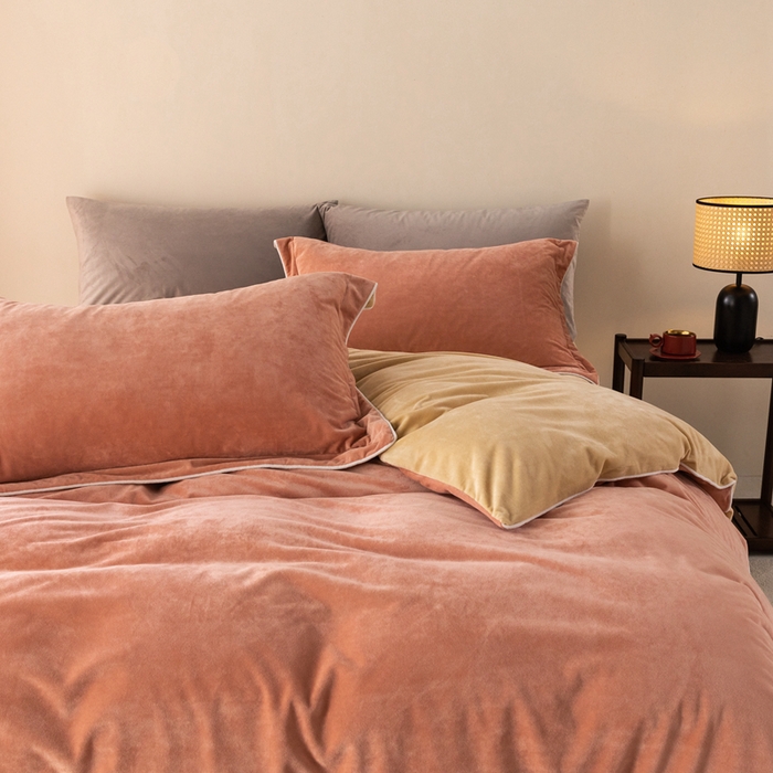 91家纺网 家纺一手货源 找家纺 ONE TWO ONE 121 新品【婴儿绒四件套】2025毛毯被子四件套单件被套单件枕套珊瑚绒牛奶绒冬被法兰绒兔毛绒The one 橘粉-乳酪