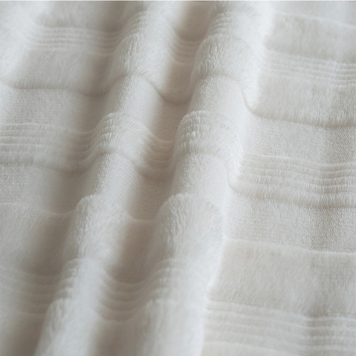 91家纺网 家纺一手货源 找家纺 宜派家纺 2025新款A类云朵绒玉兔绒单毛毯 象牙白