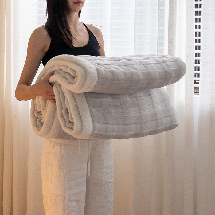 宜派家纺 2025新款A类云朵绒玉兔绒单毛毯 水貂灰