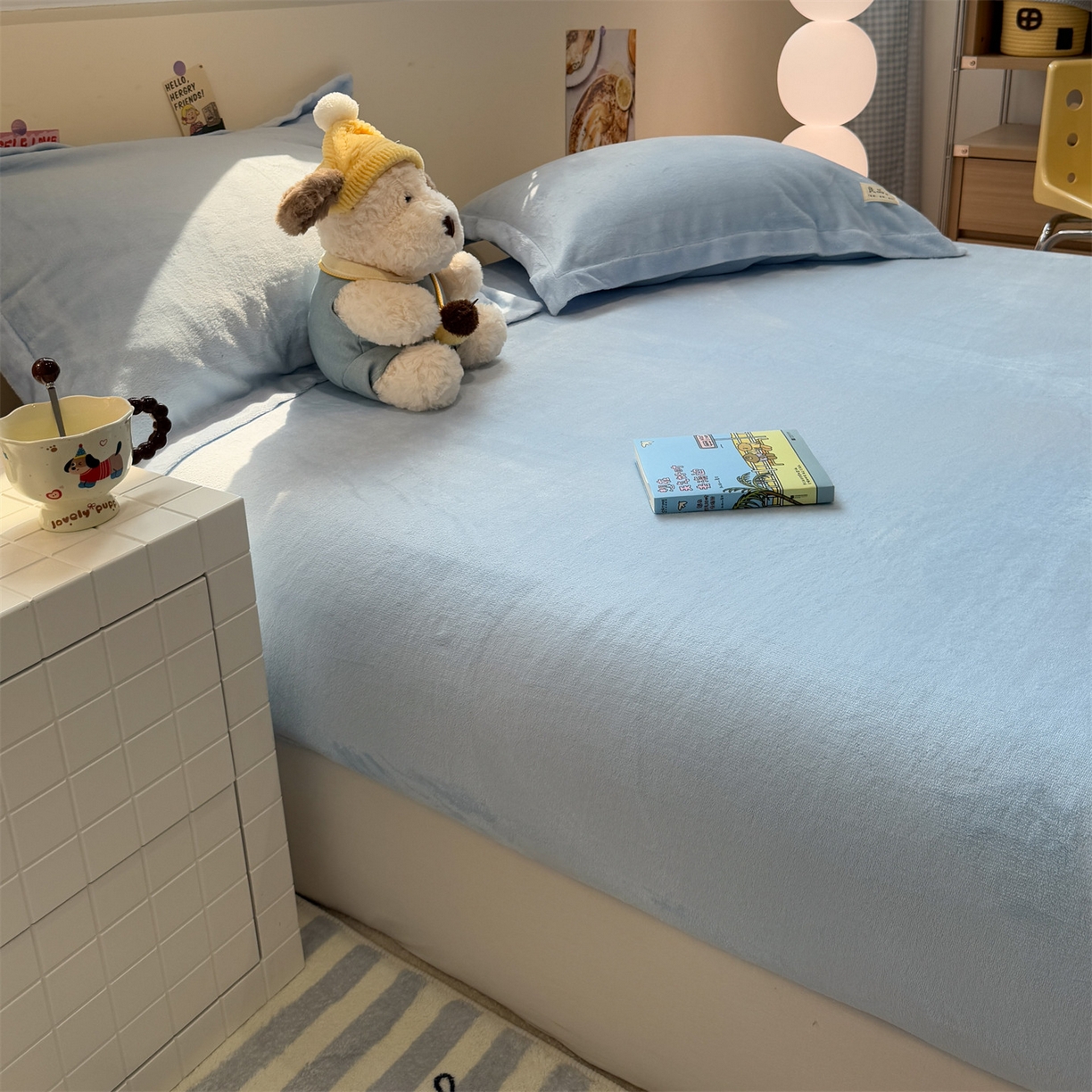 91家纺网 家纺一手货源 找家纺 857家居 2025新款高克重牛奶绒床单床笠系列 良品-天空蓝