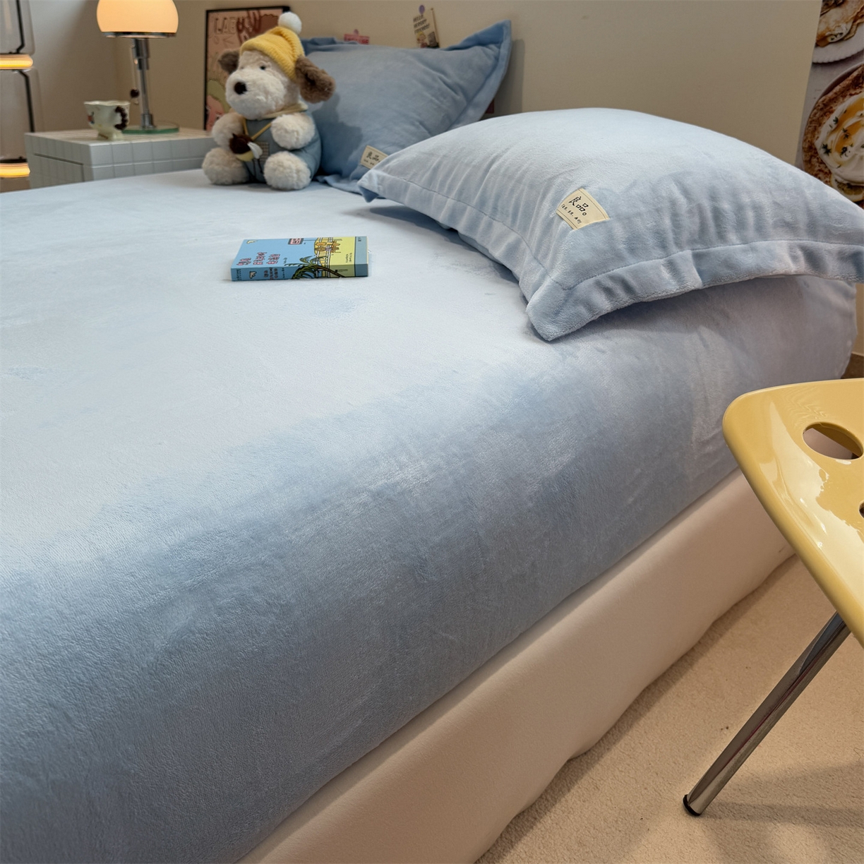 91家纺网 家纺一手货源 找家纺 857家居 2025新款高克重牛奶绒床单床笠系列 良品-天空蓝