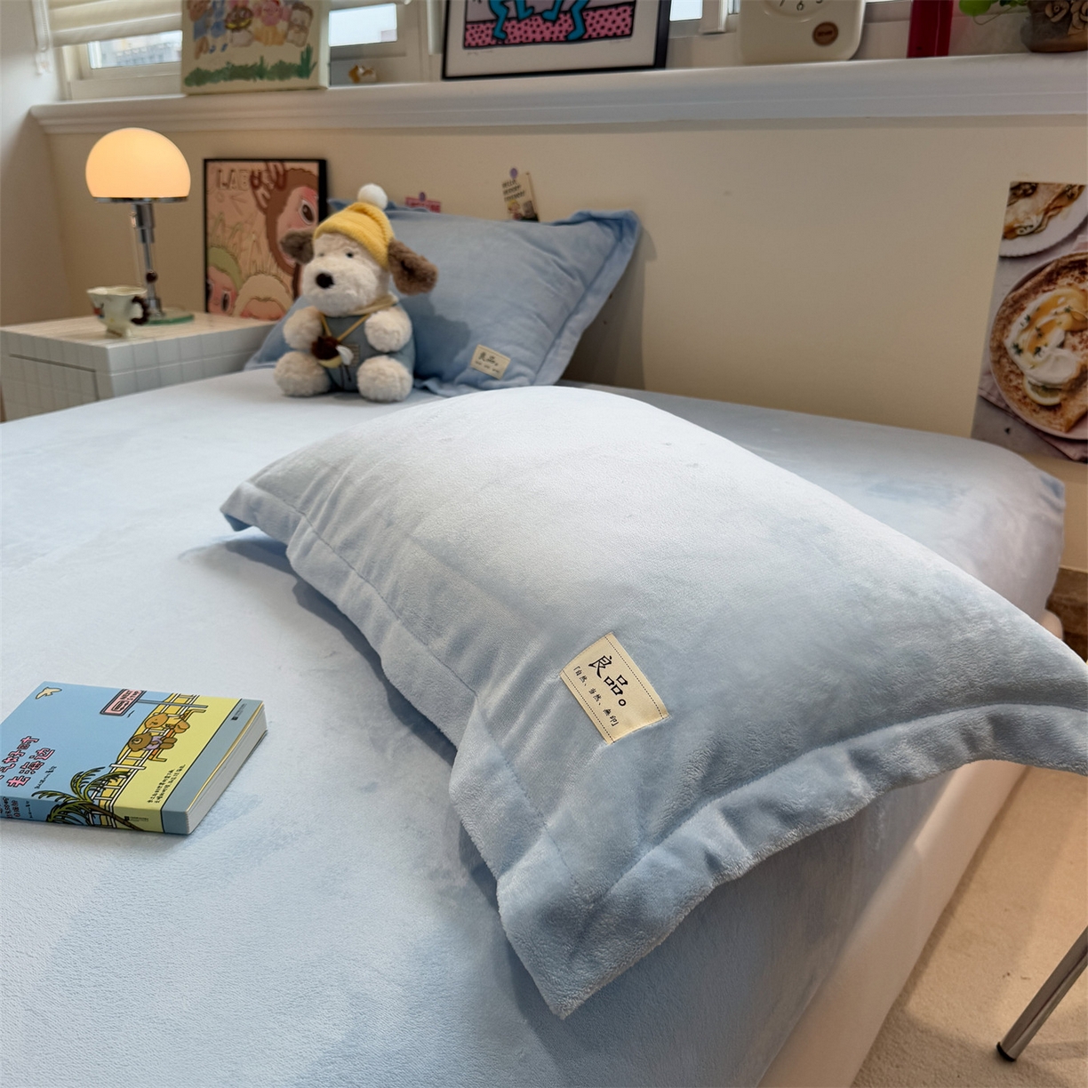 91家纺网 家纺一手货源 找家纺 857家居 2025新款高克重牛奶绒床单床笠系列 良品-天空蓝