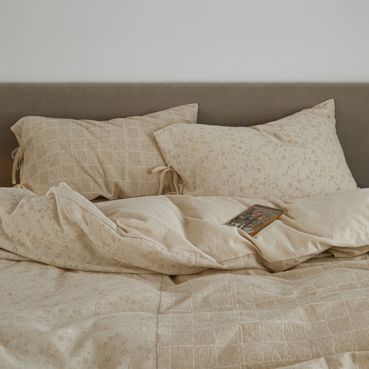 91家纺网 家纺一手货源 找家纺 （总）山舍家居 2025新款拼接提花棉麻四件套-半亩花田